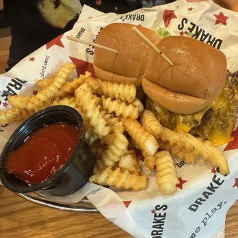 Drake's Hurstbourne - Mini burgers and fries - Bars Near Me - Louisville, Kentucky