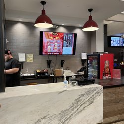J Wings - Countertop service