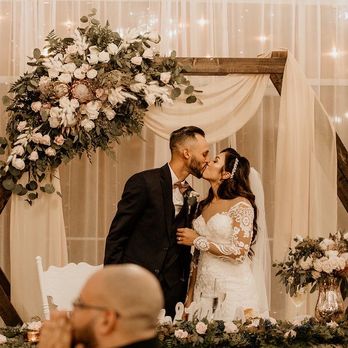 Saxon Manor Weddings - Venues & Event Spaces Near Me - Brooksville, Florida Saxon Manor Weddings - Venues & Event Spaces Near Me - Brooksville, Florida