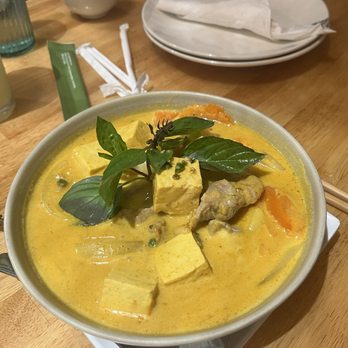 Basil & Co - Yellow , pumpkin curry - Thai Near Me - Diamond Bar, California