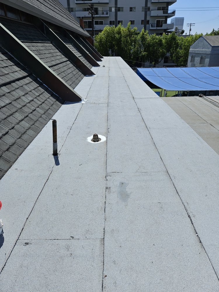 Slide of Premier Roofs & Solar