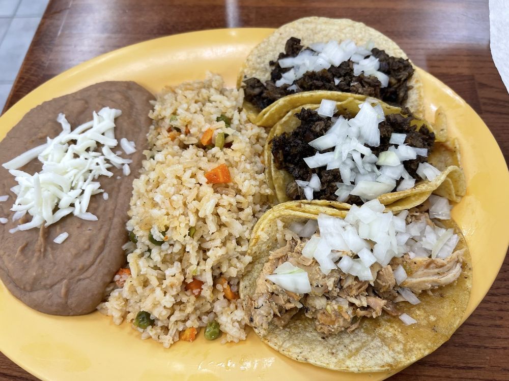 Tucker's Grill & Taqueria