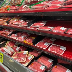 Foodarama - Those good meat prices . You know!