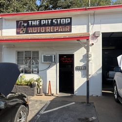 The Pit Stop Auto Repair - Pit Stop Auto Repair entrance