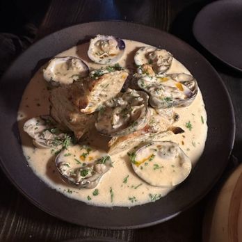 pastaRAMEN - Little Neck Clams - Italian Near Me - Montclair, New Jersey pastaRAMEN - Little Neck Clams - Italian Near Me - Montclair, New Jersey