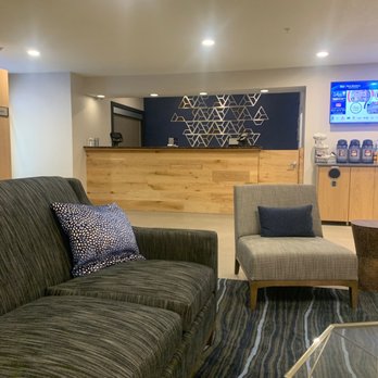 Best Western Eau Claire South - Check in desk at Best Western! Clean and new with great employees! - Hotels Near Me - Eau Claire, Wisconsin Best Western Eau Claire South - Check in desk at Best Western! Clean and new with great employees! - Hotels Near Me - Eau Claire, Wisconsin