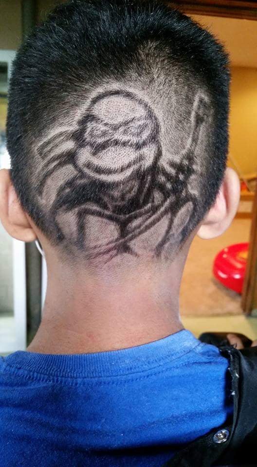 Bello's Barbershop Logo