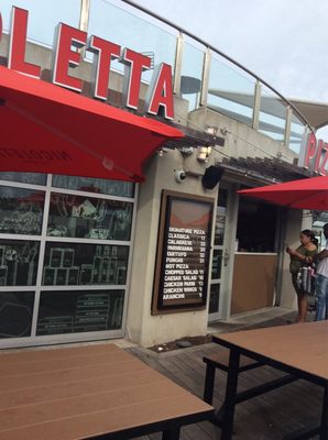 Nicoletta Pizzeria by null