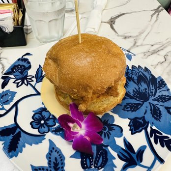 Fiore - Looks pretty, but at $16 you should at least expect a side of chips! - New American Near Me - Miami, Florida Fiore - Looks pretty, but at $16 you should at least expect a side of chips! - New American Near Me - Miami, Florida