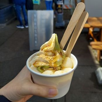 Indigo Cow - Swirl matcha / vanilla with Shiratama kuromitsu kinako - Ice Cream & Frozen Yogurt Near Me - Seattle, Washington Indigo Cow - Swirl matcha / vanilla with Shiratama kuromitsu kinako - Ice Cream & Frozen Yogurt Near Me - Seattle, Washington