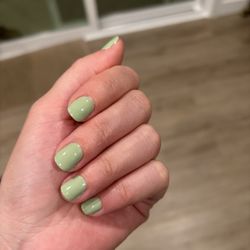 Gel manicure