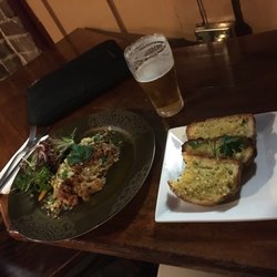 Bells Hotel - Looks great, good Italian food and cheap as