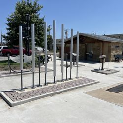 Marble Falls Musical Park And Public Bathrooms - Instruments