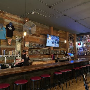 Brickhouse Brews - The bar (near closing) - Bars Near Me - Jackson, California