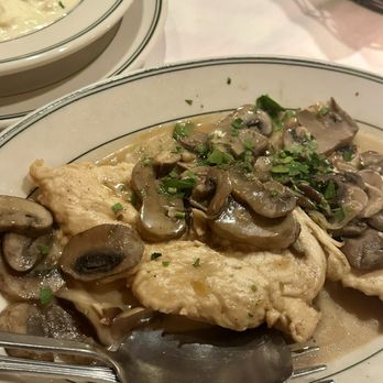 Tony's Di Napoli - Chicken Marsala - Italian Near Me - New York, New York Tony's Di Napoli - Chicken Marsala - Italian Near Me - New York, New York