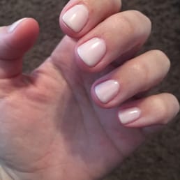 Clean & fresh gel manicure.