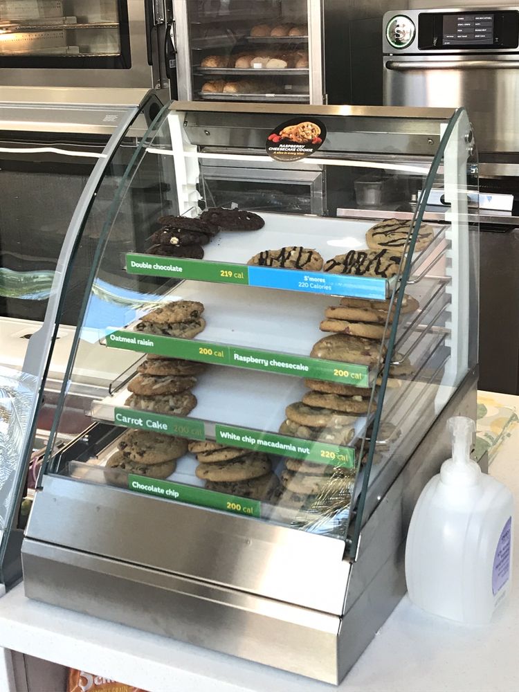 SUBWAY Updated August 2024 22 Photos & 69 Reviews 809 Spectrum