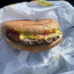 Reynolds Sandwich Shop - Cheeseburger