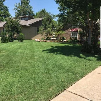 Bare Foot Turf - One of our client's beautiful yards. - Lawn Services Near Me - Yukon, Oklahoma Bare Foot Turf - One of our client's beautiful yards. - Lawn Services Near Me - Yukon, Oklahoma
