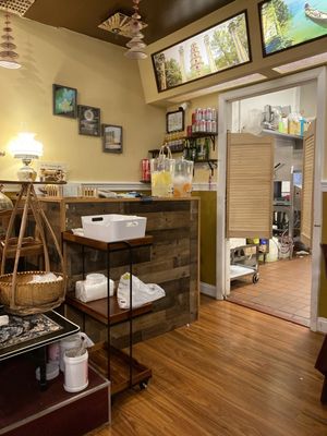 Truong Tien Restaurant by null