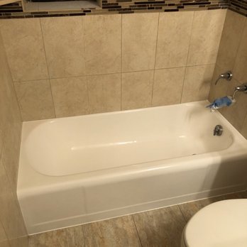 Florida Bathtub Refinishing - Beautiful and complete! - Refinishing Services Near Me - Miami, Florida Florida Bathtub Refinishing - Beautiful and complete! - Refinishing Services Near Me - Miami, Florida