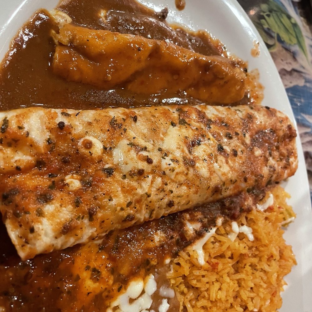 El Idolo - What in the actual eff? That is supposed to be a burrito and a cheese enchilada. Slop - Mexican Near Me - Bartlett, Tennessee El Idolo - What in the actual eff? That is supposed to be a burrito and a cheese enchilada. Slop - Mexican Near Me - Bartlett, Tennessee