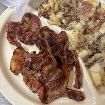 Smiths Restaurant - Breakfast & Brunch Near Me - Rocky Mount, North Carolina
