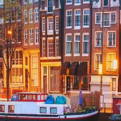 Serviced Apartments Amsterdam Boat Tours Sint Pieterspoortsteeg Photo Of Serviced Apartments Amsterdam Noord Holland The Netherlands