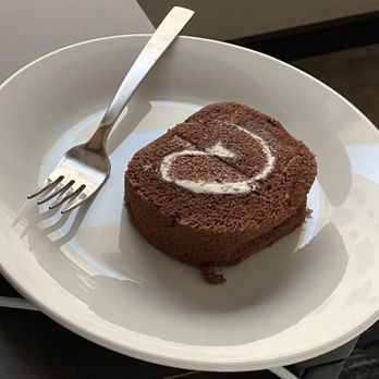 JJ Poke - Swiss Roll Cakes (Cocoa)4 pieces - Bubble Tea Near Me - Pittsburgh, Pennsylvania