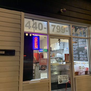 Sauced Wood Fired Pizza - Entrance - Pizza Near Me - Fairview Park, Ohio Sauced Wood Fired Pizza - Entrance - Pizza Near Me - Fairview Park, Ohio