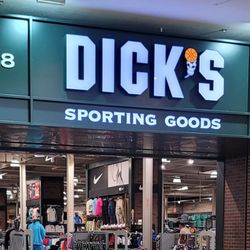 DICK'S Sporting Goods