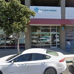 Exterior outside entrance of Nothing Bundt Cakes - Todas las personas son súper amables,amigables, y las cervezas bien frias. Me gusta ir aqui los fines de semanas - Daly City, California Exterior outside entrance of Nothing Bundt Cakes - Todas las personas son súper amables,amigables, y las cervezas bien frias. Me gusta ir aqui los fines de semanas - Daly City, California