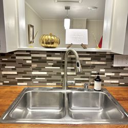 Katharisma Cleaning - Shiny sink