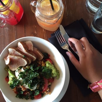 Stonesedge Kitchen - Burrito bowl with ahi tuna - Breakfast & Brunch Near Me - Whistler, British Columbia Stonesedge Kitchen - Burrito bowl with ahi tuna - Breakfast & Brunch Near Me - Whistler, British Columbia