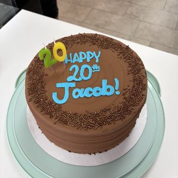 Besties Bakeshop - Birthday cake - Bakeries Near Me - Tempe, Arizona Besties Bakeshop - Birthday cake - Bakeries Near Me - Tempe, Arizona