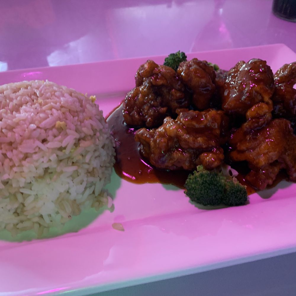 General Tso's Chicken with Fried Rice General Tso's Chicken with Fried Rice