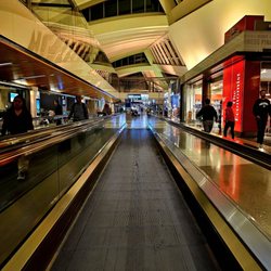 LAX Terminal 3 - The Fastlane