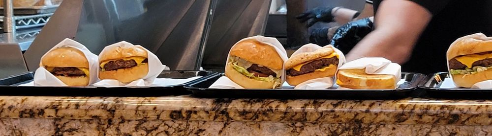 Famous Burgers & Brew