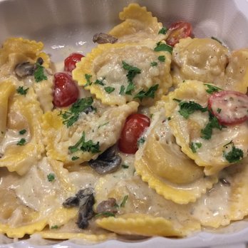 Tempo Di Pasta - Daily mushroom pumpkin ravioli - Food Trucks Near Me - Frederick, Maryland