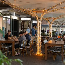 Macelleria Bondi Beach - Plenty of room outside under cover, a short walk from the beach. Walk in, no booking needed.