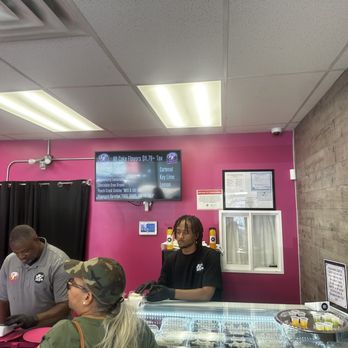 Pookie Crack Cakes - Bakeries Near Me - Chicago, Illinois
