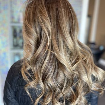Dolce Cabello - Balayage color melt by Amanda Tyson
Book online or text - Hair Salons Near Me - Alpharetta, Georgia Dolce Cabello - Balayage color melt by Amanda Tyson
Book online or text - Hair Salons Near Me - Alpharetta, Georgia