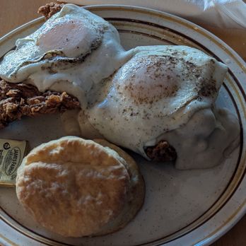 Love Handle - Country breakfast with chicken - Delis Near Me - Indianapolis, Indiana