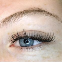 Beauty by Justine - Classic Lashes