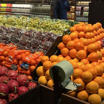 Erewhon Manhattan Beach - Grocery Near Me - Manhattan Beach, California Erewhon Manhattan Beach - Grocery Near Me - Manhattan Beach, California