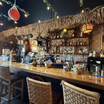 Hula Hoops - Bar seating - Hawaiian Near Me - South San Francisco, California Hula Hoops - Bar seating - Hawaiian Near Me - South San Francisco, California