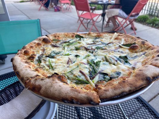 Wy'east Pizza by null