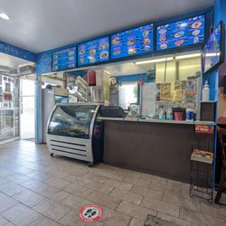 Taqueria Los Toys - Very simple and clean taco shop.