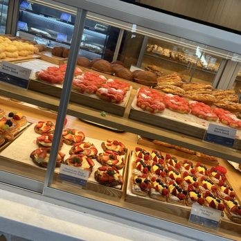 Paris Baguette - Bakeries Near Me - Phoenix, Arizona