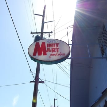 High Street Minit Mart - a sign for minit mart - Grocery Near Me - Oregon City, Oregon High Street Minit Mart - a sign for minit mart - Grocery Near Me - Oregon City, Oregon